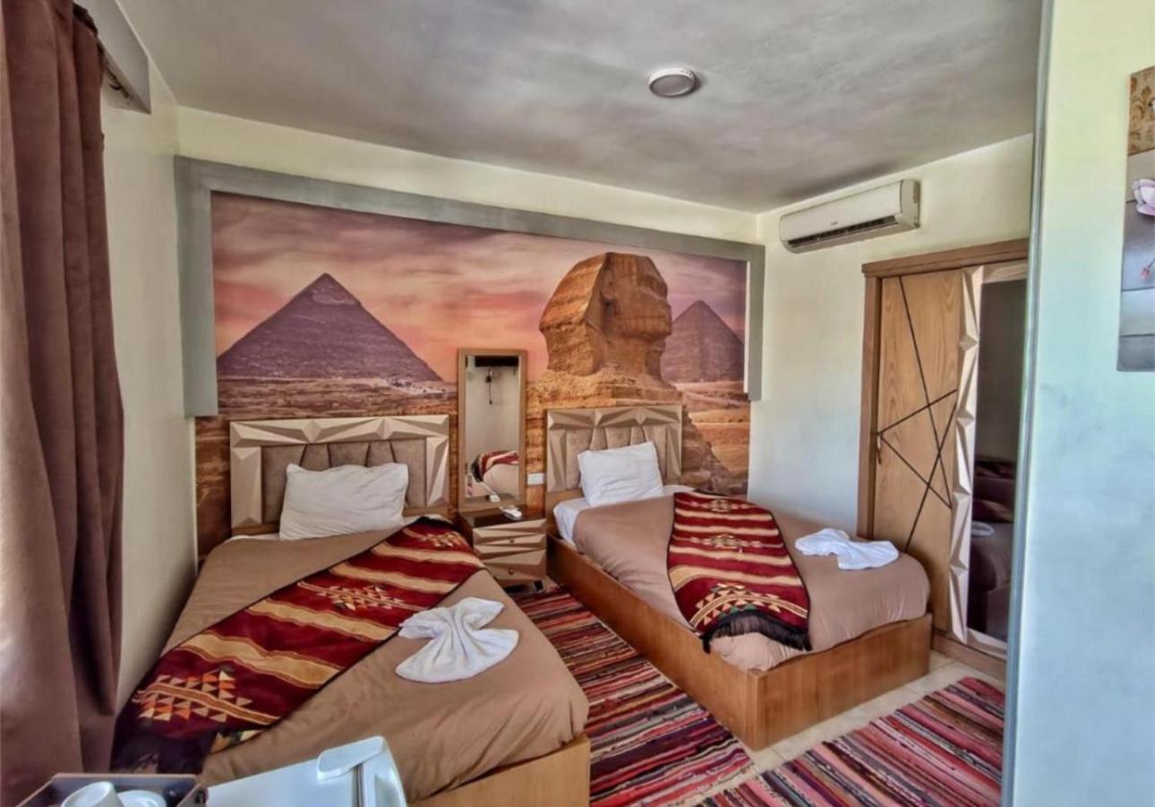Nefertiti Pyramids View Hotel Cairo Ngoại thất bức ảnh