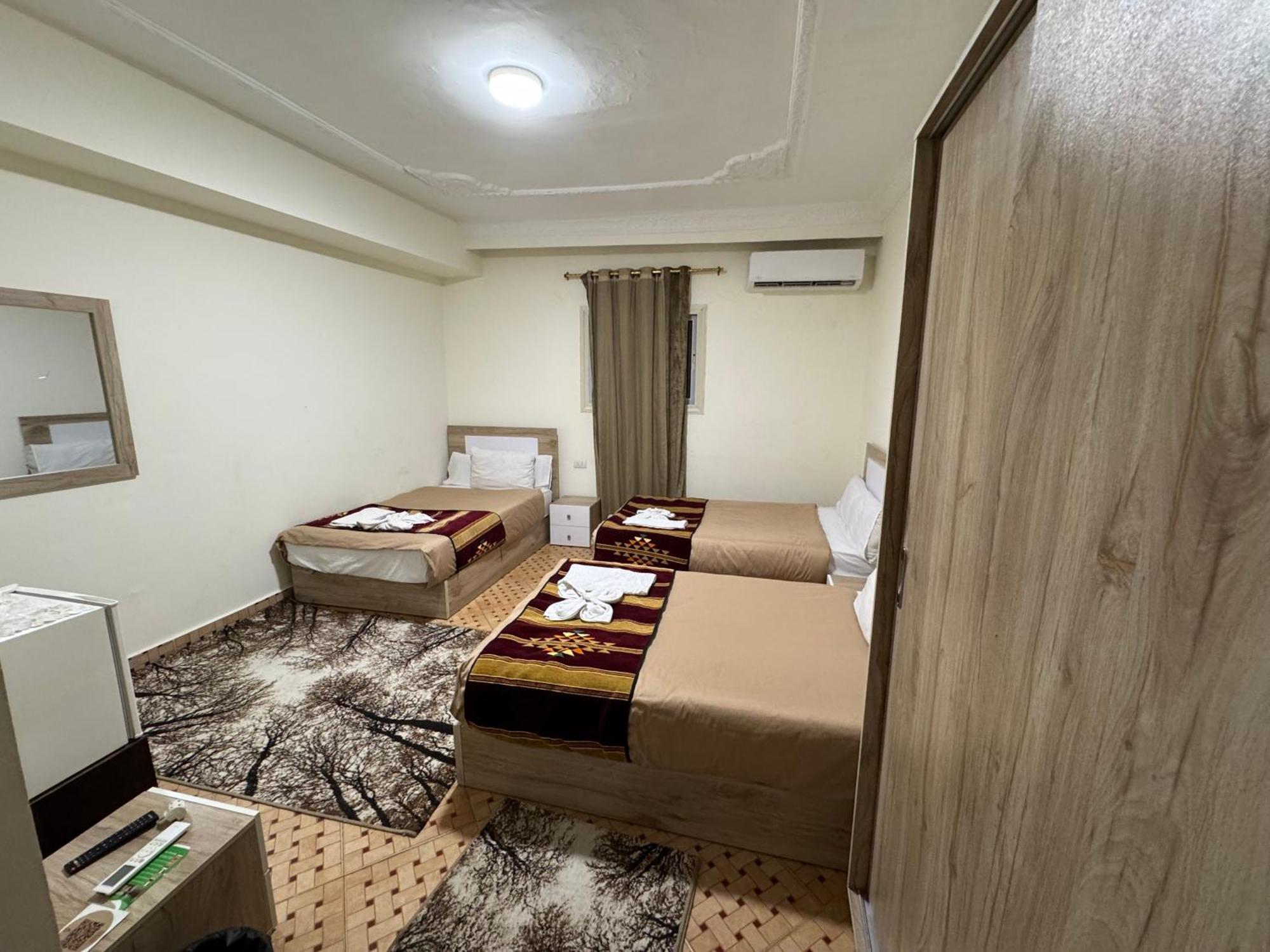 Nefertiti Pyramids View Hotel Cairo Ngoại thất bức ảnh