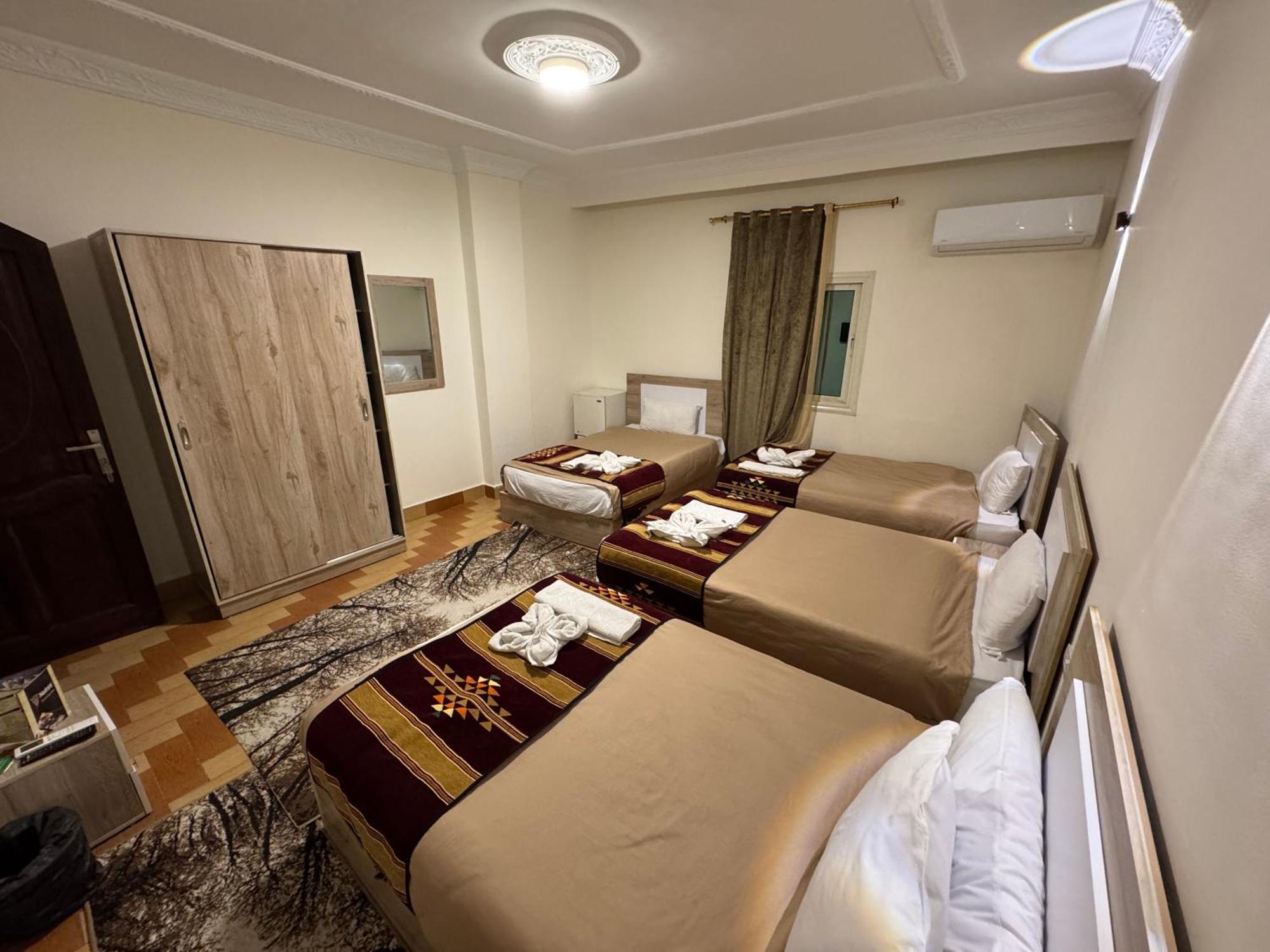 Nefertiti Pyramids View Hotel Cairo Ngoại thất bức ảnh