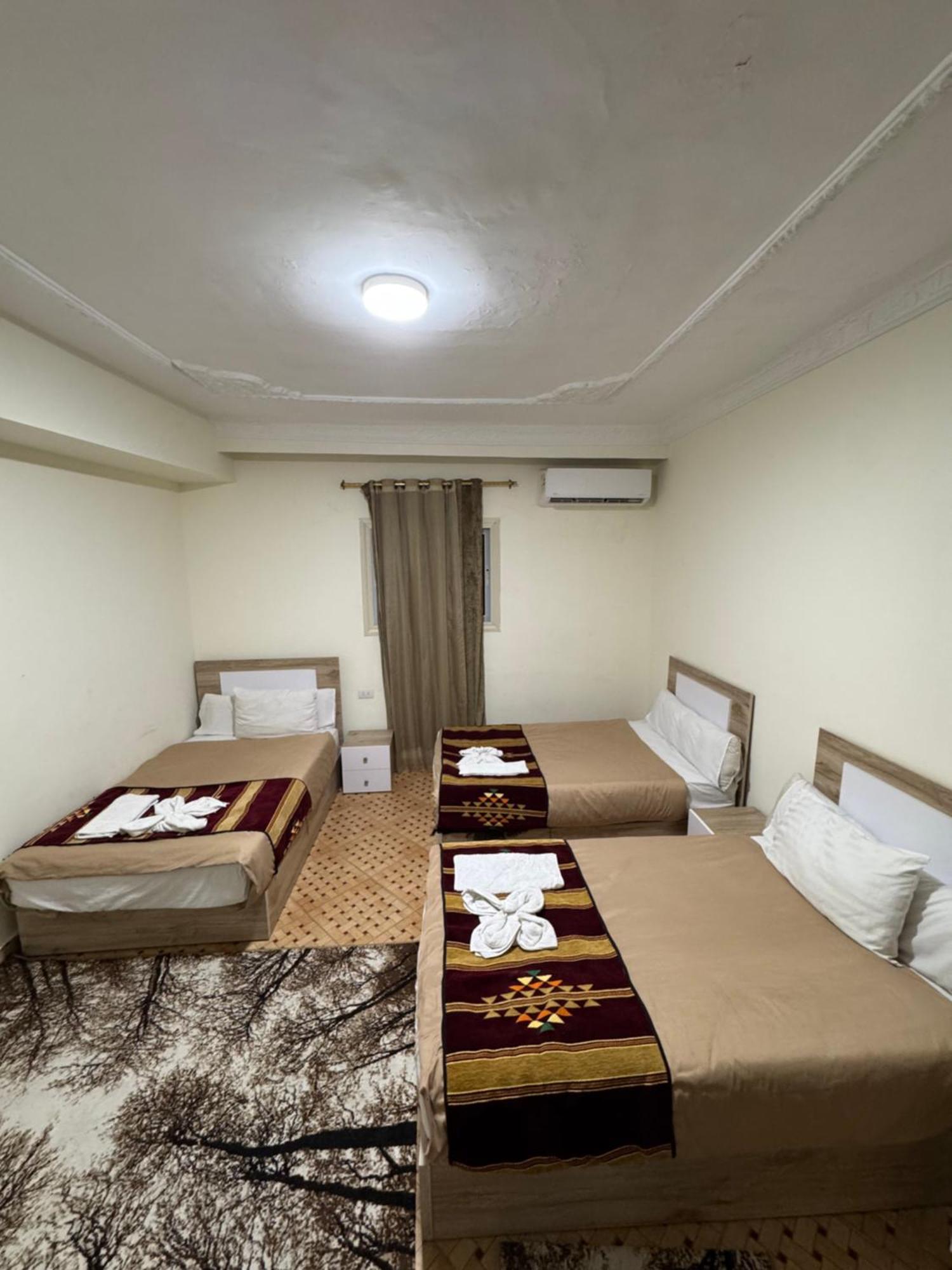 Nefertiti Pyramids View Hotel Cairo Ngoại thất bức ảnh