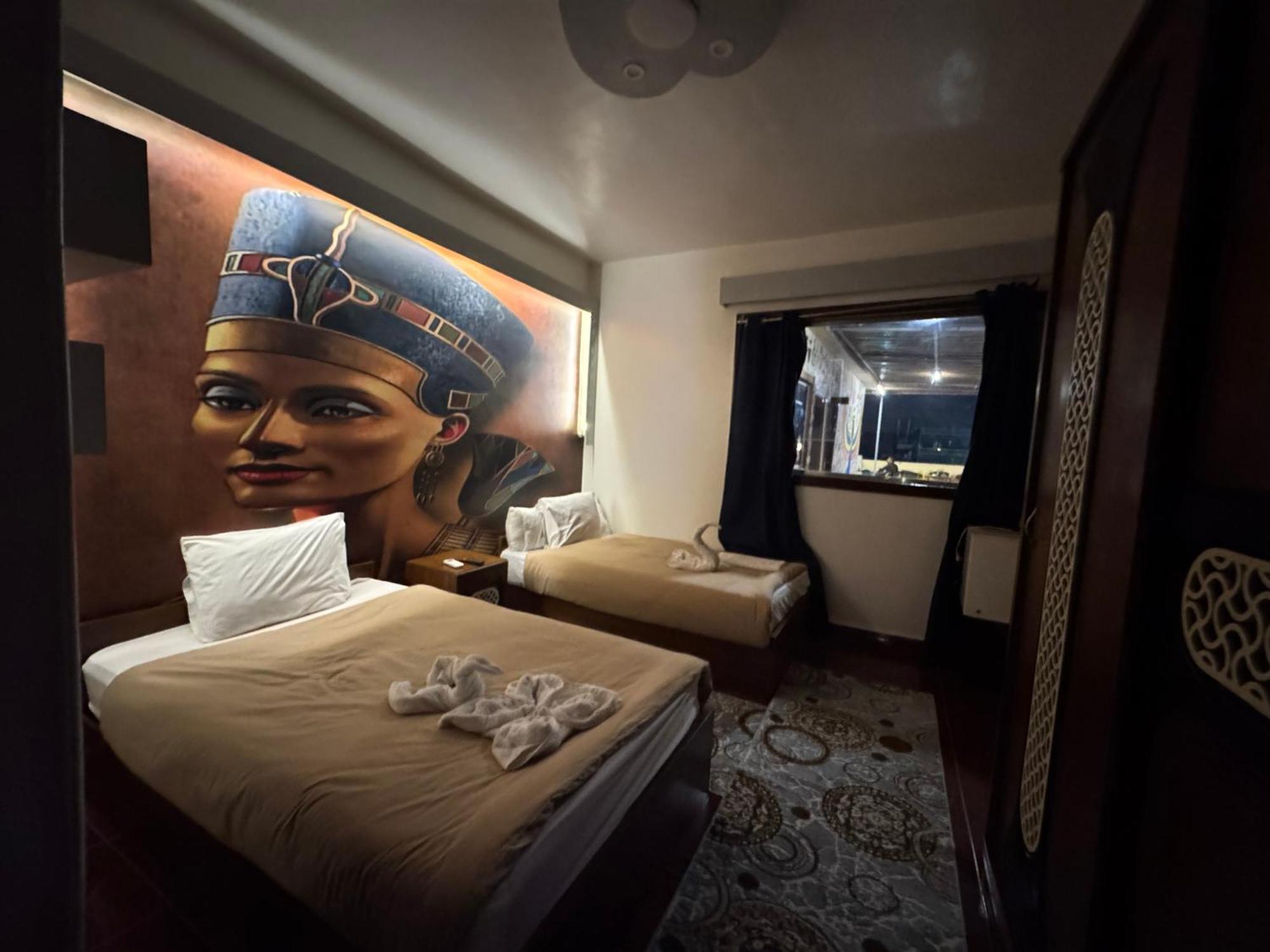 Nefertiti Pyramids View Hotel Cairo Ngoại thất bức ảnh
